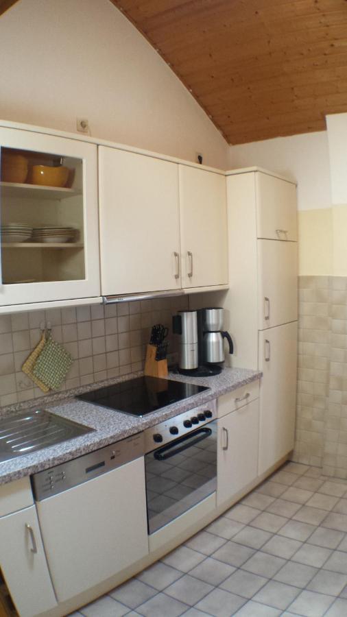 Ferienwohnung Katzenberger Beverungen Zimmer foto