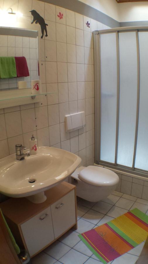 Ferienwohnung Katzenberger Beverungen Zimmer foto